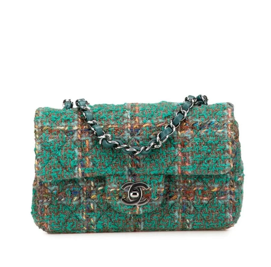 Sac Chanel Classique Flap Bag en Tweed Vert Émeraude et Multicolore Avaia